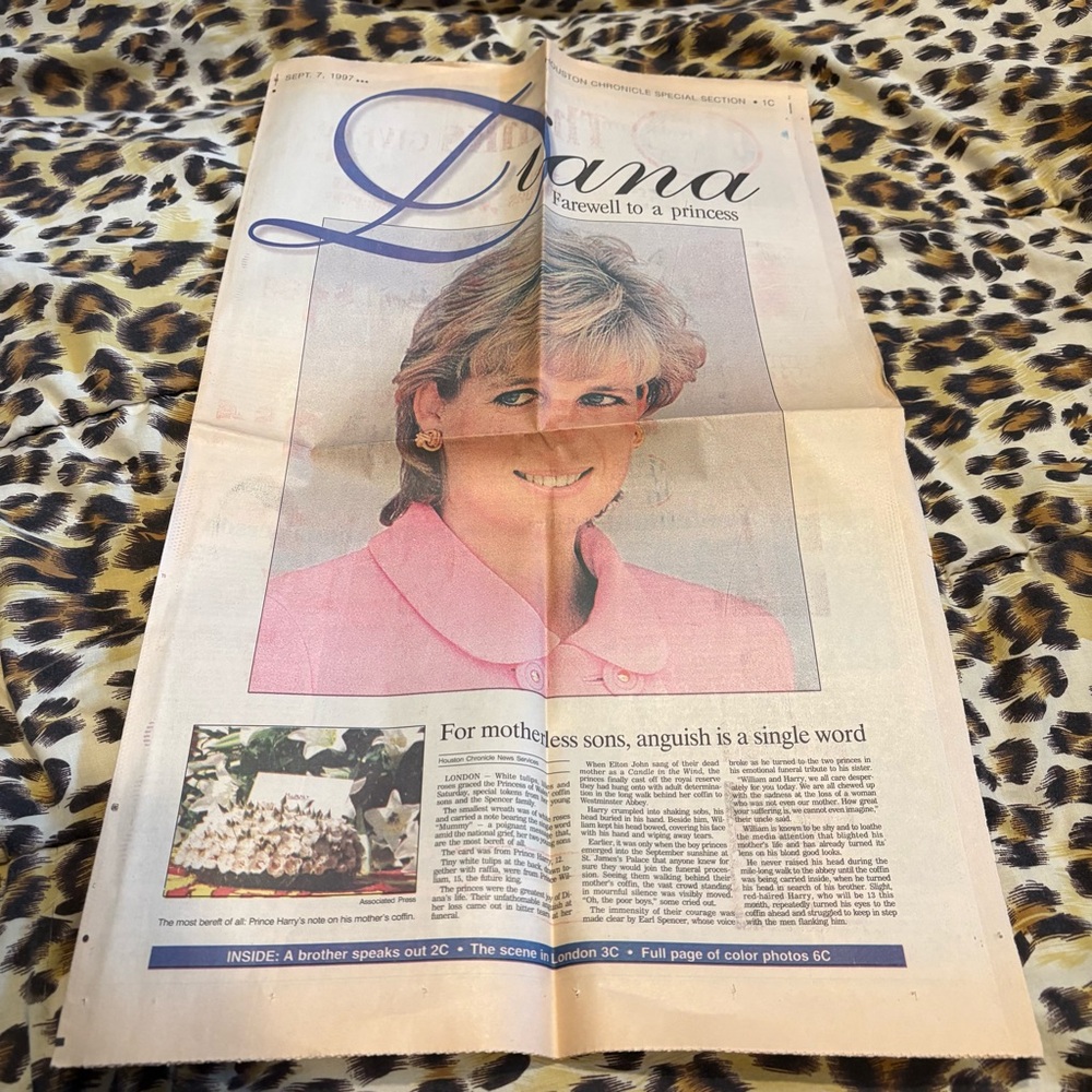 Houston Chronicle RARE 1997 Princess Diana Farewell Newspaper The Crown Vintage